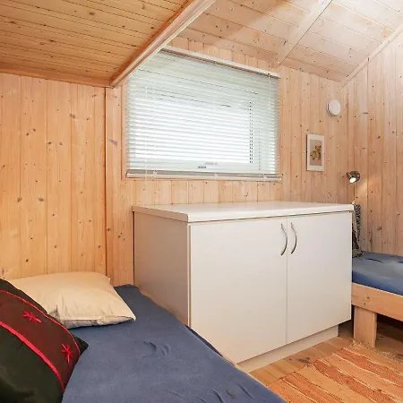 Three-bedroom In Hojslev 4 * Bostrup