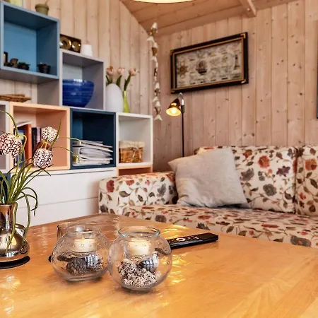 Three-bedroom In Hojslev 4 * Bostrup