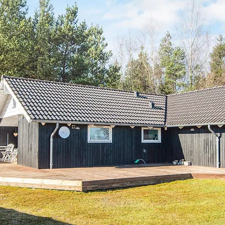 Holiday home Three-bedroom In Hojslev 4 *